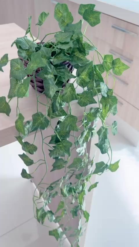 Kit de 2 Vasos Decorativos Trançados com 4 Plantas Penduradas Artificiais de Bambu